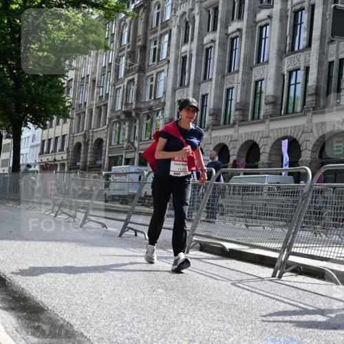 14.06.2026 - REWE Women's Run J. Mangold http://msf.ph/oto/9755666 14.06.2026 10:18:39 Ziel 11392 meine-sportfotos.de