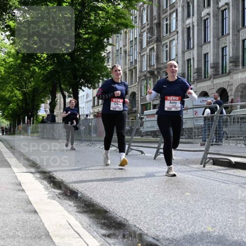14.06.2026 - REWE Women's Run J. Mangold http://msf.ph/oto/9755687 14.06.2026 10:18:49 Ziel 10354, 11094, 11466 meine-sportfotos.de