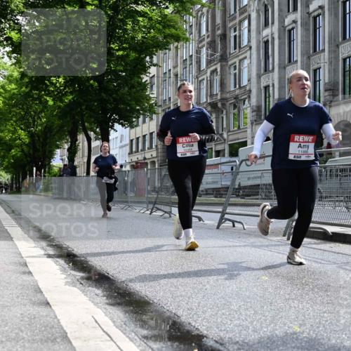 14.06.2026 - REWE Women's Run J. Mangold http://msf.ph/oto/9755694 14.06.2026 10:18:50 Ziel 10354, 11094, 11466 meine-sportfotos.de