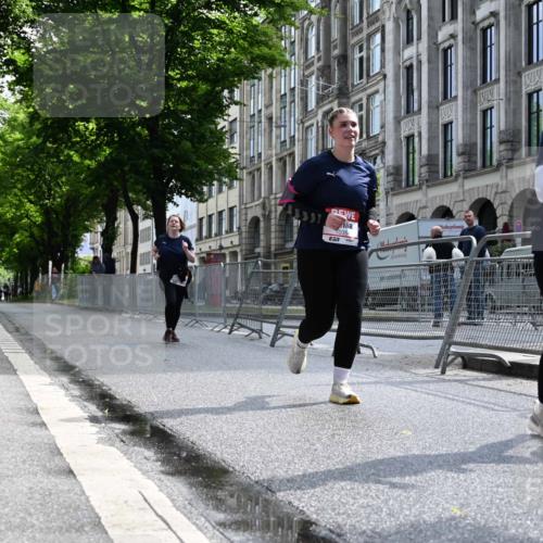 14.06.2026 - REWE Women's Run J. Mangold http://msf.ph/oto/9755698 14.06.2026 10:18:50 Ziel 10354, 11094, 11466 meine-sportfotos.de