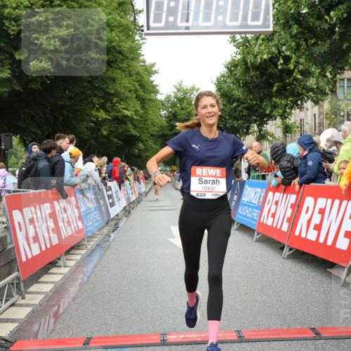 14.06.2026 - REWE Women's Run Strokosch-Dieckow http://msf.ph/oto/9755703 14.06.2026 09:47:08 Ziel 10430, 11492 meine-sportfotos.de