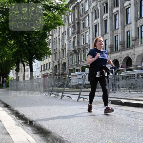 14.06.2026 - REWE Women's Run J. Mangold http://msf.ph/oto/9755711 14.06.2026 10:18:53 Ziel 10354, 11094, 11466 meine-sportfotos.de