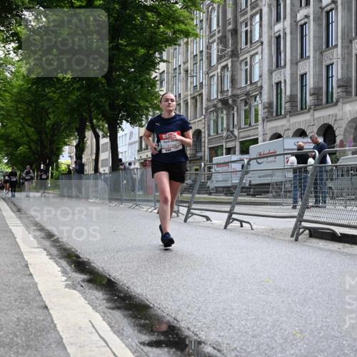 14.06.2026 - REWE Women's Run J. Mangold http://msf.ph/oto/9755719 14.06.2026 10:19:23 Ziel 11394 meine-sportfotos.de
