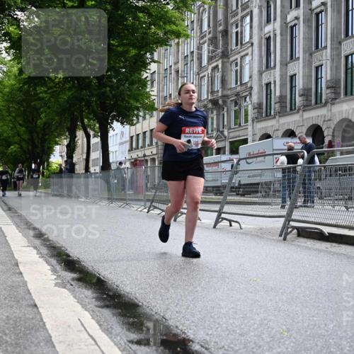 14.06.2026 - REWE Women's Run J. Mangold http://msf.ph/oto/9755724 14.06.2026 10:19:24 Ziel 11394 meine-sportfotos.de