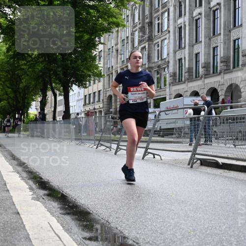 14.06.2026 - REWE Women's Run J. Mangold http://msf.ph/oto/9755727 14.06.2026 10:19:24 Ziel 11394 meine-sportfotos.de