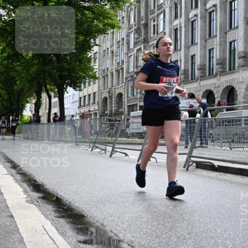 14.06.2026 - REWE Women's Run J. Mangold http://msf.ph/oto/9755733 14.06.2026 10:19:24 Ziel 11394 meine-sportfotos.de