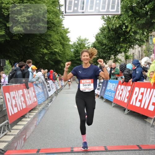 14.06.2026 - REWE Women's Run Strokosch-Dieckow http://msf.ph/oto/9755739 14.06.2026 09:47:08 Ziel 10430, 11492 meine-sportfotos.de