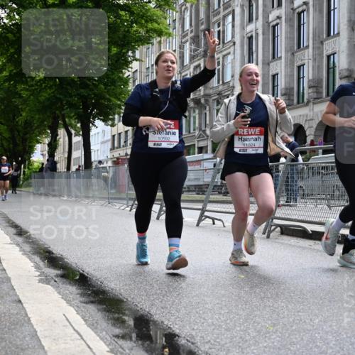 14.06.2026 - REWE Women's Run J. Mangold http://msf.ph/oto/9755763 14.06.2026 10:19:38 Ziel 10517, 10592, 11024 meine-sportfotos.de
