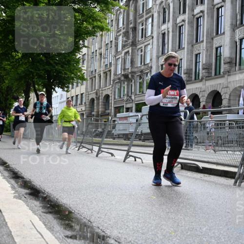 14.06.2026 - REWE Women's Run J. Mangold http://msf.ph/oto/9755791 14.06.2026 10:19:55 Ziel 11028, 11215, 11216, 11424 meine-sportfotos.de