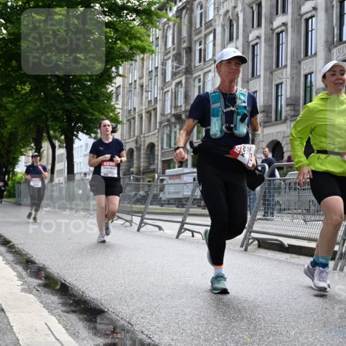 14.06.2026 - REWE Women's Run J. Mangold http://msf.ph/oto/9755795 14.06.2026 10:19:58 Ziel 10446, 11028, 11215, 11216, 11424 meine-sportfotos.de