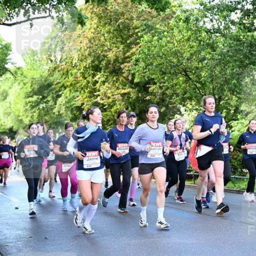 14.06.2026 - REWE Women's Run Dr. Thomas Lammeyer http://msf.ph/oto/9755802 14.06.2026 09:19:23 Laufen 10519, 11308, 11075, 10982, 7 meine-sportfotos.de