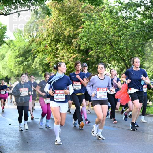 14.06.2026 - REWE Women's Run Dr. Thomas Lammeyer http://msf.ph/oto/9755807 14.06.2026 09:19:24 Laufen 10320, 57, 11308, 11075 meine-sportfotos.de