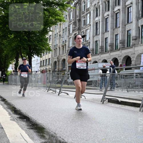 14.06.2026 - REWE Women's Run J. Mangold http://msf.ph/oto/9755808 14.06.2026 10:20:00 Ziel 10446, 11028, 11215, 11216, 11424 meine-sportfotos.de