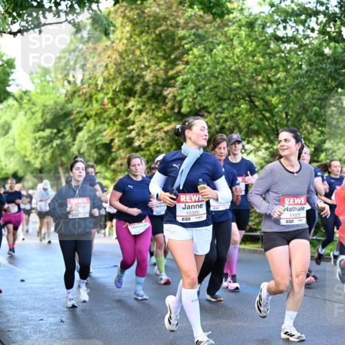 14.06.2026 - REWE Women's Run Dr. Thomas Lammeyer http://msf.ph/oto/9755814 14.06.2026 09:19:24 Laufen 10320, 11075, 57 meine-sportfotos.de