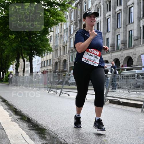 14.06.2026 - REWE Women's Run J. Mangold http://msf.ph/oto/9755837 14.06.2026 10:20:02 Ziel 10446, 11215, 11216, 11424 meine-sportfotos.de