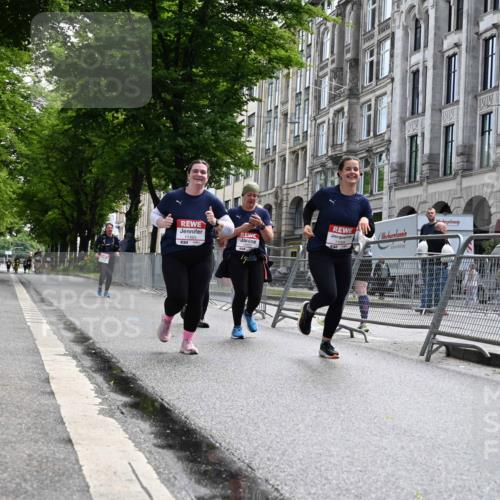 14.06.2026 - REWE Women's Run J. Mangold http://msf.ph/oto/9755863 14.06.2026 10:20:20 Ziel 10485, 10767, 11064, 11465 meine-sportfotos.de