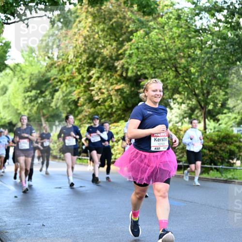14.06.2026 - REWE Women's Run Dr. Thomas Lammeyer http://msf.ph/oto/9755889 14.06.2026 09:19:30 Laufen 10101, 10850 meine-sportfotos.de