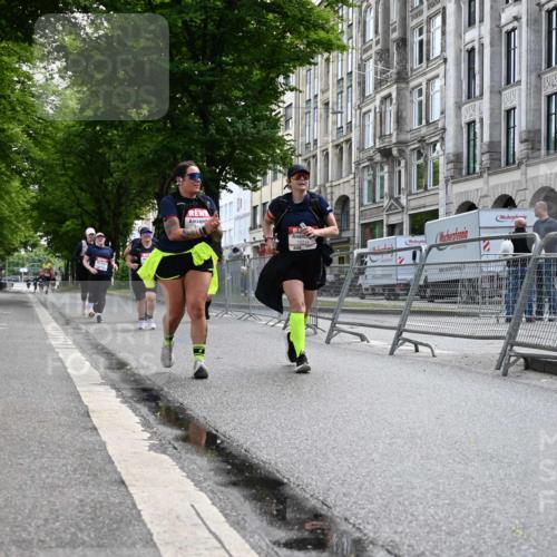 14.06.2026 - REWE Women's Run J. Mangold http://msf.ph/oto/9755937 14.06.2026 10:21:04 Ziel 10520, 10714, 11249, 11256 meine-sportfotos.de