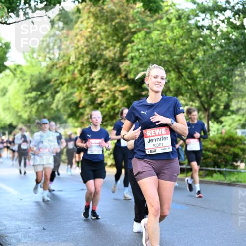 14.06.2026 - REWE Women's Run Dr. Thomas Lammeyer http://msf.ph/oto/9755949 14.06.2026 09:19:34 Laufen 10301, 7, 10602, 7 meine-sportfotos.de