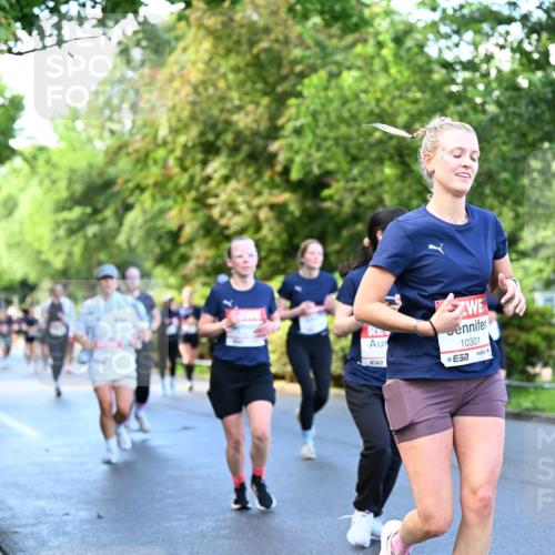 14.06.2026 - REWE Women's Run Dr. Thomas Lammeyer http://msf.ph/oto/9755955 14.06.2026 09:19:34 Laufen 10301, 7 meine-sportfotos.de