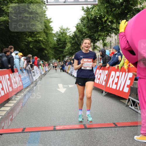 14.06.2026 - REWE Women's Run Strokosch-Dieckow http://msf.ph/oto/9755957 14.06.2026 09:46:52 Ziel 10892, 11520 meine-sportfotos.de