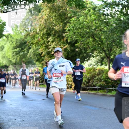 14.06.2026 - REWE Women's Run Dr. Thomas Lammeyer http://msf.ph/oto/9755986 14.06.2026 09:19:36 Laufen 10831, 7, 1147 meine-sportfotos.de