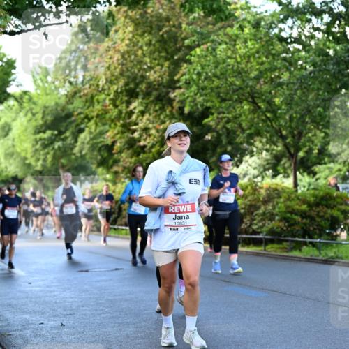 14.06.2026 - REWE Women's Run Dr. Thomas Lammeyer http://msf.ph/oto/9755991 14.06.2026 09:19:37 Laufen 10831 meine-sportfotos.de