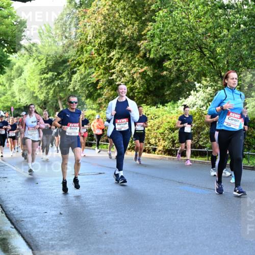 14.06.2026 - REWE Women's Run Dr. Thomas Lammeyer http://msf.ph/oto/9756023 14.06.2026 09:19:39 Laufen 5, 7 meine-sportfotos.de