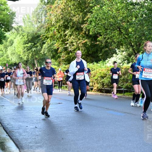 14.06.2026 - REWE Women's Run Dr. Thomas Lammeyer http://msf.ph/oto/9756029 14.06.2026 09:19:40 Laufen 5, 10453, 11279 meine-sportfotos.de