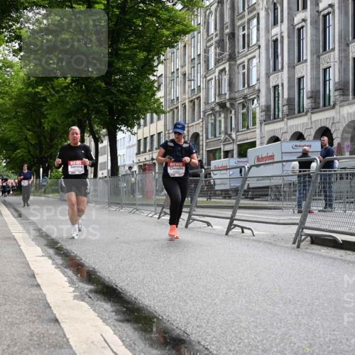14.06.2026 - REWE Women's Run J. Mangold http://msf.ph/oto/9756030 14.06.2026 10:22:20 Ziel 10305, 10731, 11373 meine-sportfotos.de