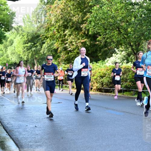 14.06.2026 - REWE Women's Run Dr. Thomas Lammeyer http://msf.ph/oto/9756031 14.06.2026 09:19:40 Laufen 11279, 11104, 10453 meine-sportfotos.de