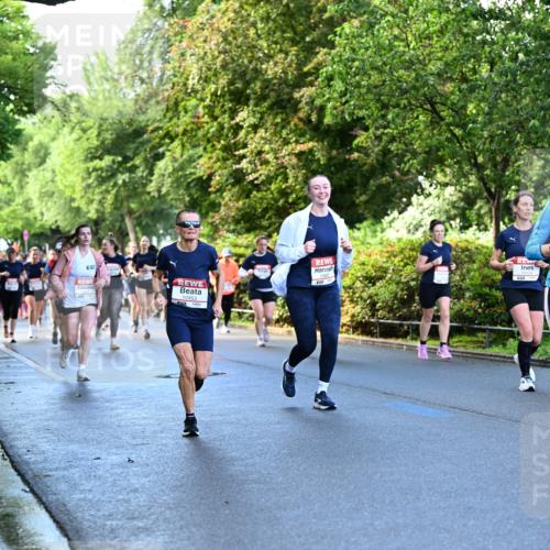 14.06.2026 - REWE Women's Run Dr. Thomas Lammeyer http://msf.ph/oto/9756033 14.06.2026 09:19:40 Laufen 10453, 11279, 7, 10901 meine-sportfotos.de