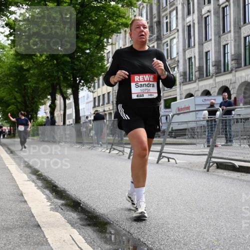 14.06.2026 - REWE Women's Run J. Mangold http://msf.ph/oto/9756054 14.06.2026 10:22:23 Ziel 10305, 10731 meine-sportfotos.de