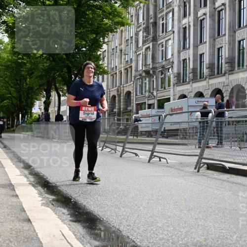 14.06.2026 - REWE Women's Run J. Mangold http://msf.ph/oto/9756059 14.06.2026 10:22:30 Ziel 10189 meine-sportfotos.de