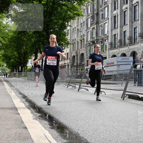 14.06.2026 - REWE Women's Run J. Mangold http://msf.ph/oto/9756105 14.06.2026 10:22:52 Ziel 10560, 10681, 10918, 11203 meine-sportfotos.de