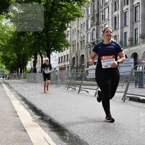 14.06.2026 - REWE Women's Run J. Mangold http://msf.ph/oto/9756130 14.06.2026 10:22:54 Ziel 10560, 10681, 10918, 11203 meine-sportfotos.de
