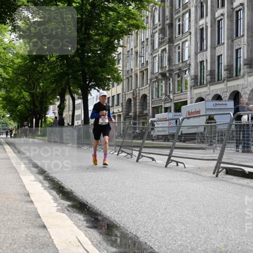14.06.2026 - REWE Women's Run J. Mangold http://msf.ph/oto/9756133 14.06.2026 10:22:55 Ziel 10560, 10681, 10918, 11203 meine-sportfotos.de
