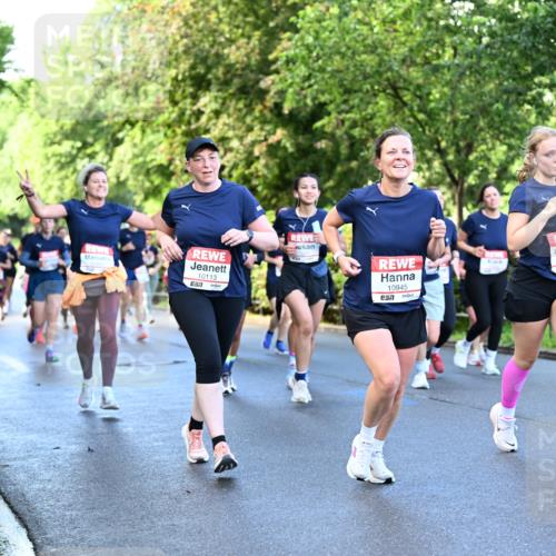 14.06.2026 - REWE Women's Run Dr. Thomas Lammeyer http://msf.ph/oto/9756142 14.06.2026 09:19:48 Laufen 10113, 7, 10945, 7, 10946 meine-sportfotos.de