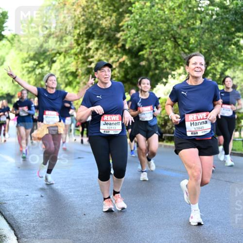 14.06.2026 - REWE Women's Run Dr. Thomas Lammeyer http://msf.ph/oto/9756146 14.06.2026 09:19:48 Laufen 10113, 10945, 7, 10946 meine-sportfotos.de