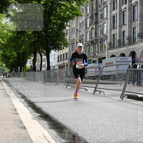 14.06.2026 - REWE Women's Run J. Mangold http://msf.ph/oto/9756151 14.06.2026 10:22:56 Ziel 10560, 10681, 10918, 11203 meine-sportfotos.de