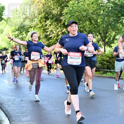 14.06.2026 - REWE Women's Run Dr. Thomas Lammeyer http://msf.ph/oto/9756152 14.06.2026 09:19:49 Laufen 11250, 450, 10113, 57, 11091, 5, 10945, 857 meine-sportfotos.de
