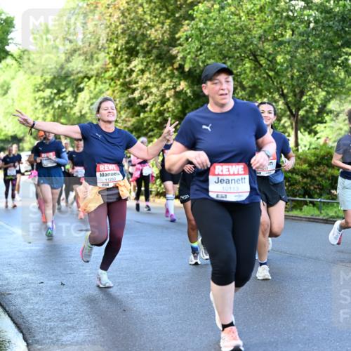 14.06.2026 - REWE Women's Run Dr. Thomas Lammeyer http://msf.ph/oto/9756153 14.06.2026 09:19:49 Laufen 11250, 10113, 91, 11027, 10945 meine-sportfotos.de