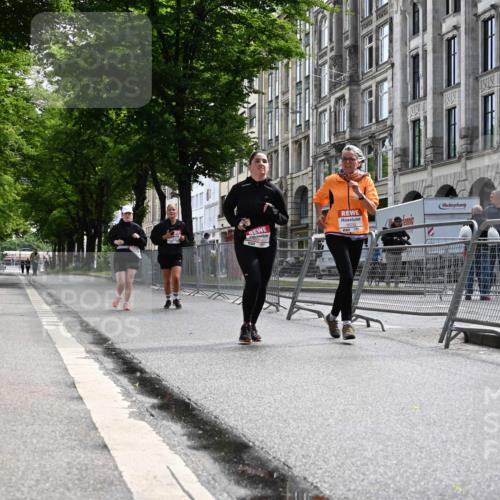 14.06.2026 - REWE Women's Run J. Mangold http://msf.ph/oto/9756200 14.06.2026 10:23:37 Ziel 10311, 10401, 10403, 10759 meine-sportfotos.de