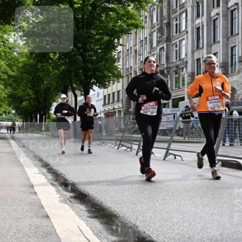 14.06.2026 - REWE Women's Run J. Mangold http://msf.ph/oto/9756211 14.06.2026 10:23:38 Ziel 10311, 10401, 10403, 10759 meine-sportfotos.de