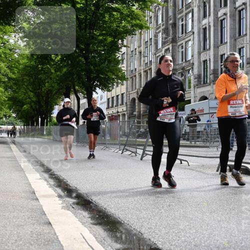 14.06.2026 - REWE Women's Run J. Mangold http://msf.ph/oto/9756213 14.06.2026 10:23:38 Ziel 10311, 10401, 10403, 10759 meine-sportfotos.de