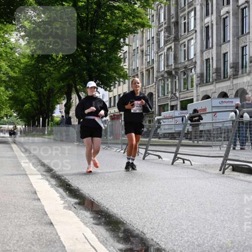 14.06.2026 - REWE Women's Run J. Mangold http://msf.ph/oto/9756224 14.06.2026 10:23:40 Ziel 10311, 10401, 10403, 10759 meine-sportfotos.de