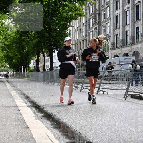14.06.2026 - REWE Women's Run J. Mangold http://msf.ph/oto/9756235 14.06.2026 10:23:41 Ziel 10311, 10401, 10403, 10759 meine-sportfotos.de