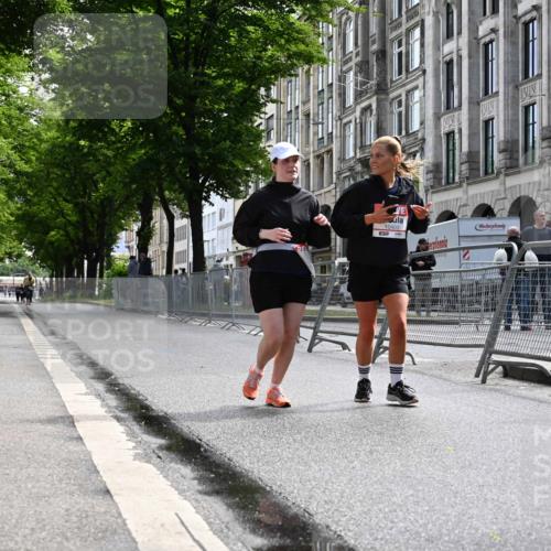 14.06.2026 - REWE Women's Run J. Mangold http://msf.ph/oto/9756239 14.06.2026 10:23:41 Ziel 10311, 10401, 10403, 10759 meine-sportfotos.de