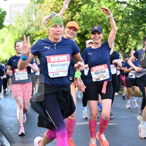 14.06.2026 - REWE Women's Run Dr. Thomas Lammeyer http://msf.ph/oto/9756246 14.06.2026 09:19:56 Laufen 10736, 577, 11412, 57, 11032, 7, 0828, 7 meine-sportfotos.de