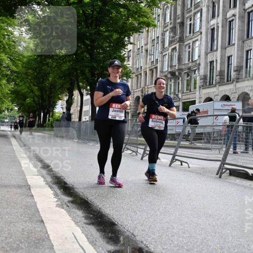 14.06.2026 - REWE Women's Run J. Mangold http://msf.ph/oto/9756263 14.06.2026 10:24:24 Ziel 10572, 11247 meine-sportfotos.de
